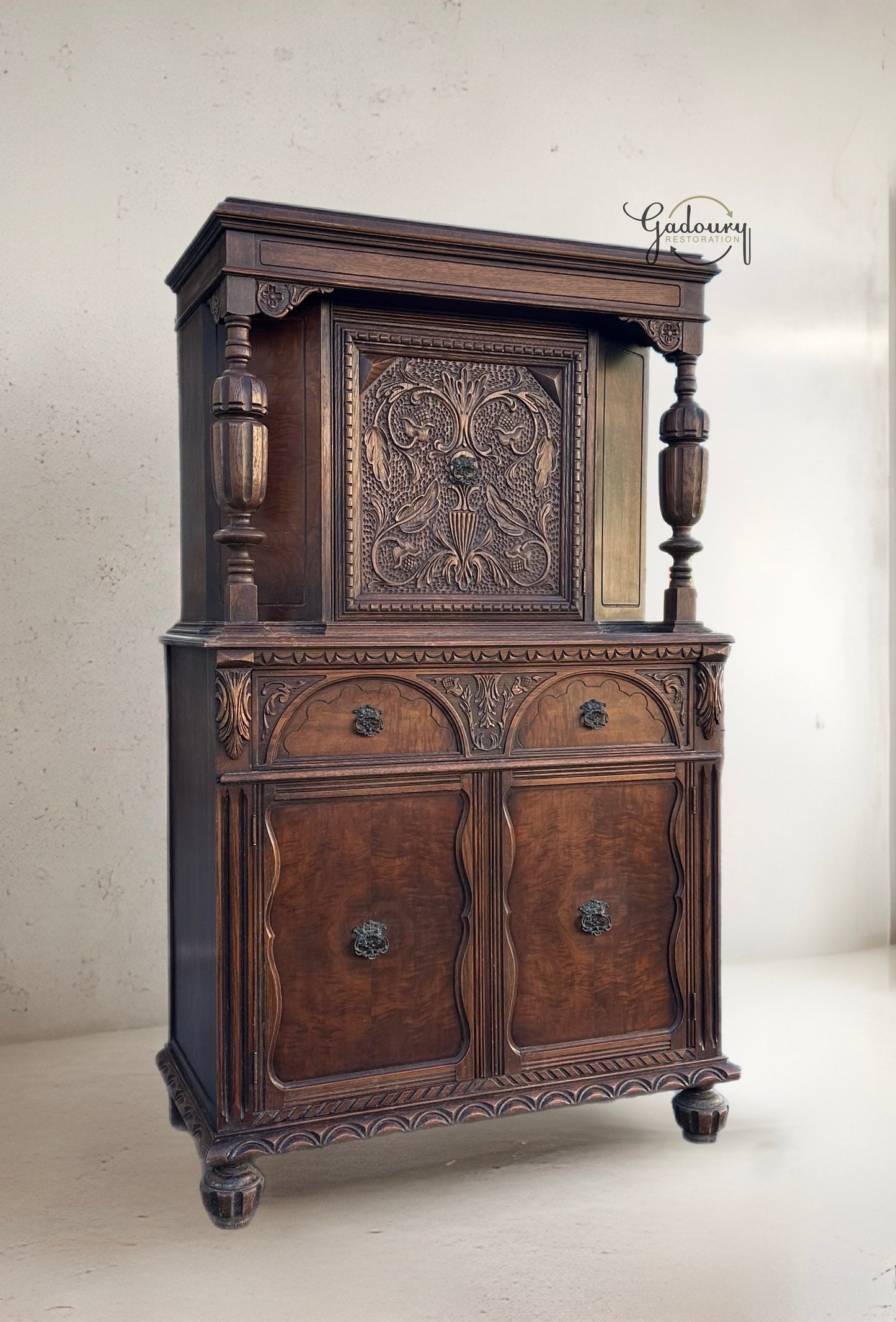 Antique Revival Jacobean Oak Vintage 1920 Gothic Victorian Hutch China Cabinet Thomasville