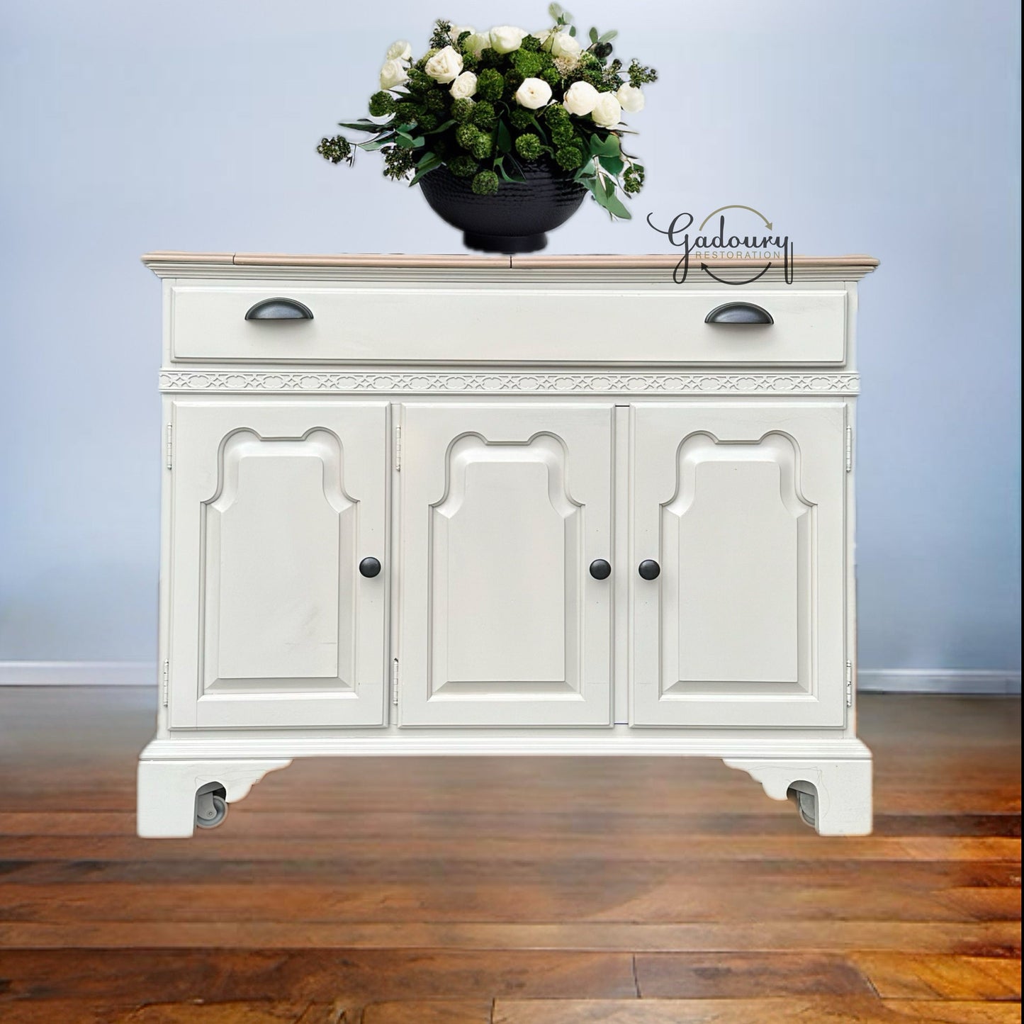 FREE SHIPPING *** Vintage Solid Wood Ethan Allen Modern Cream Serving Server Buffet table cabinet Coffee Bar